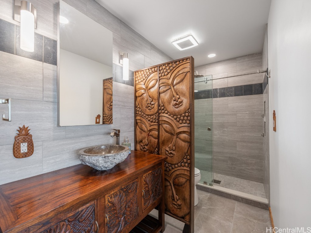 Kaneohe, Hawaii 96744, United States, 3 Bedrooms Bedrooms, ,2 BathroomsBathrooms,Residential,Pending,21997