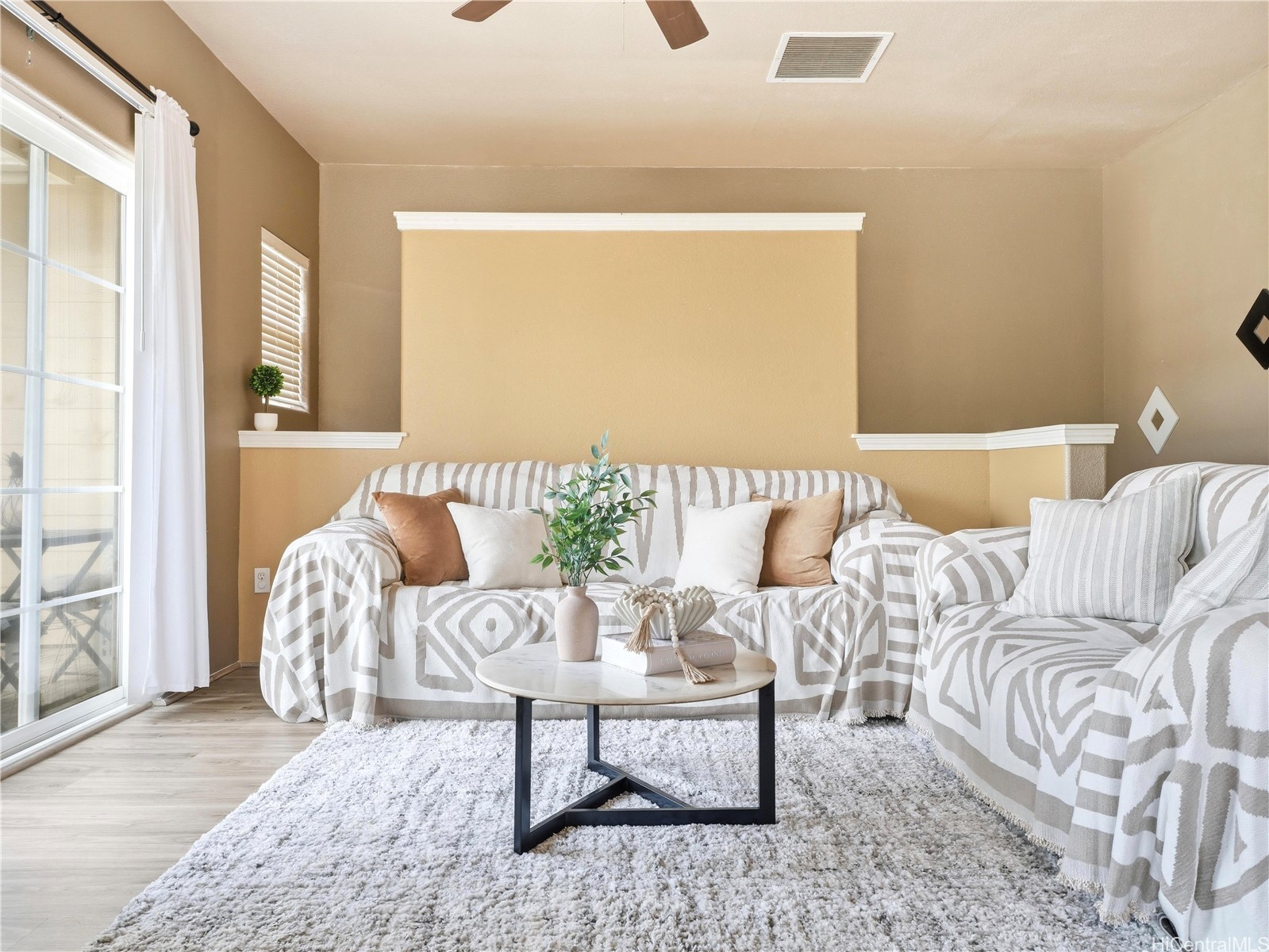 550 Kunehi Street 202