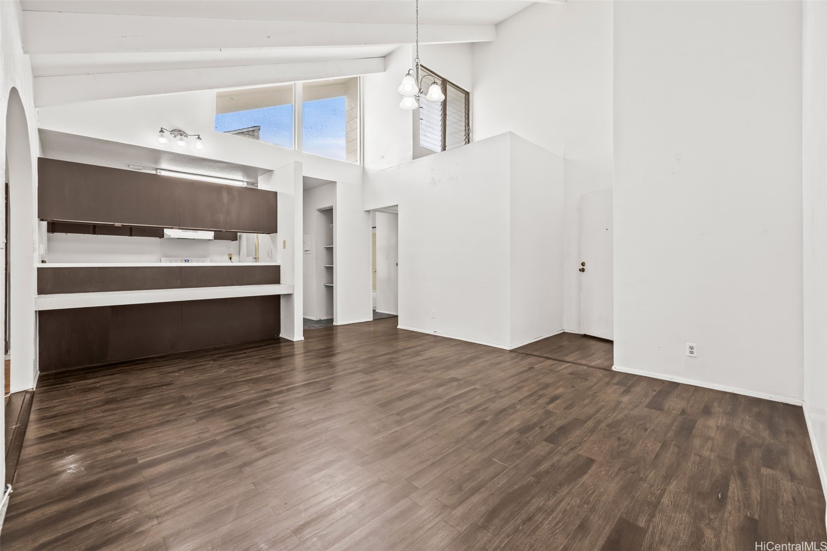 94-011 Kuahelani Avenue 135