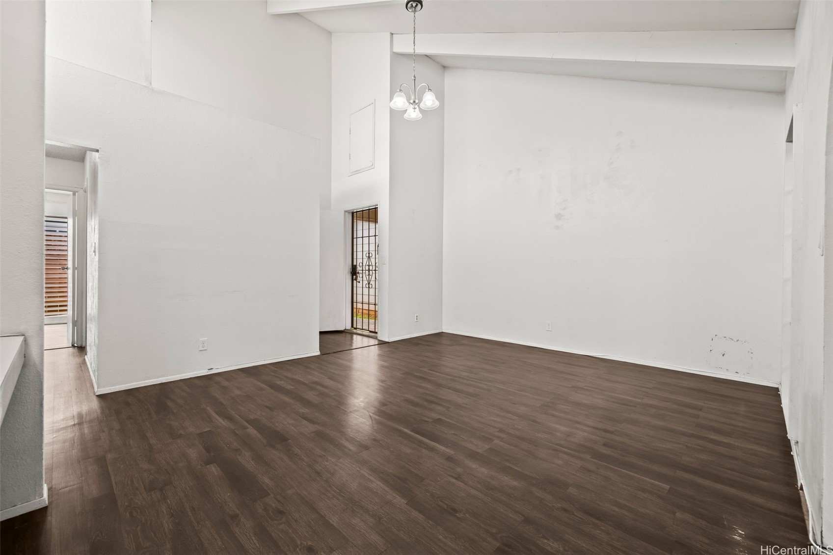 94-011 Kuahelani Avenue 135