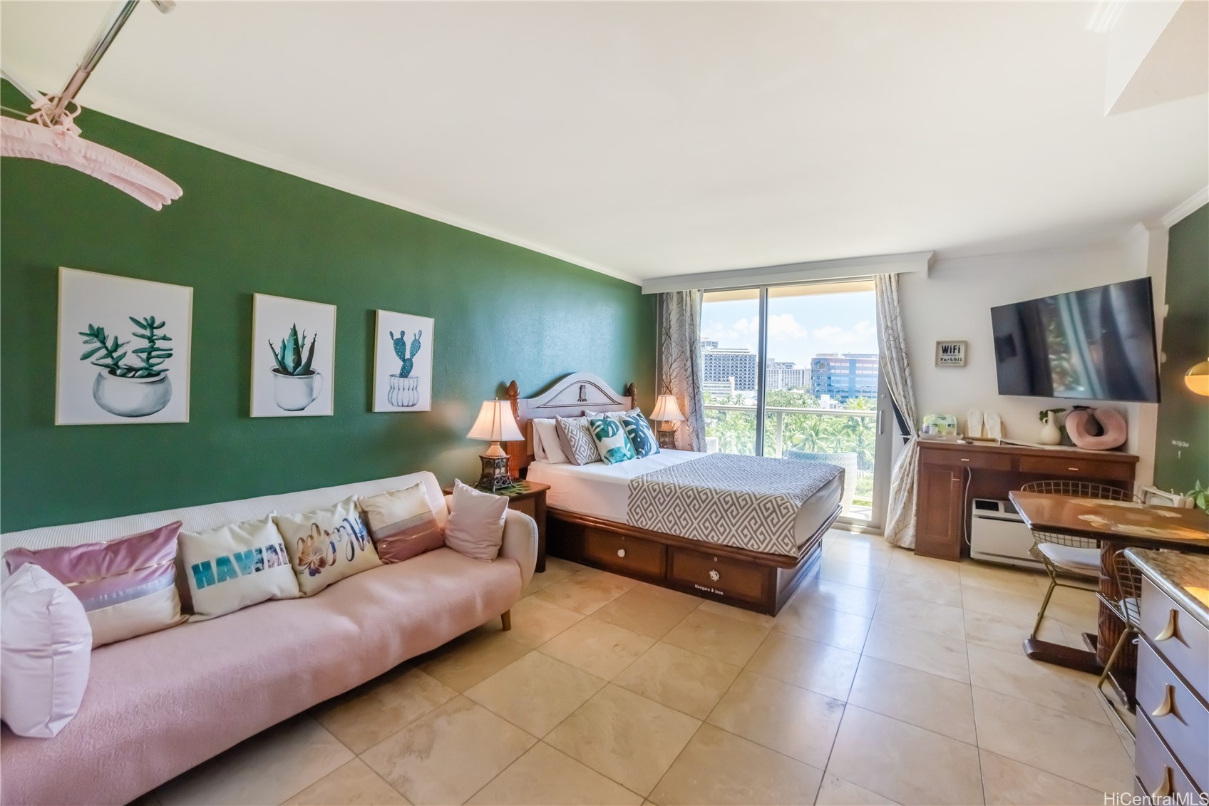 2045 Kalakaua Avenue 611