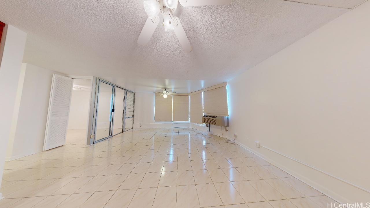 2600 Pualani Way 105