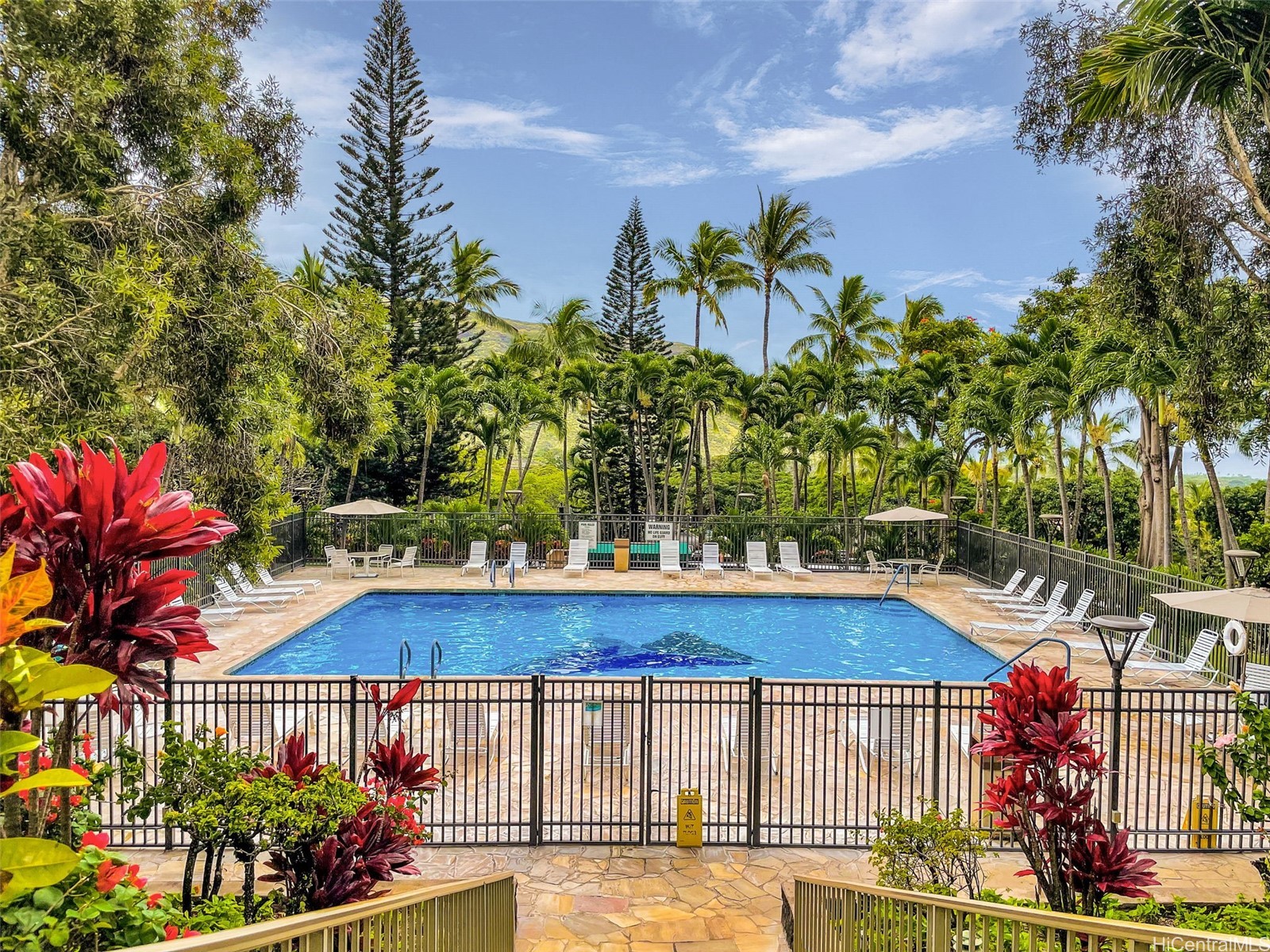 Makaha Valley Towers Condominium
