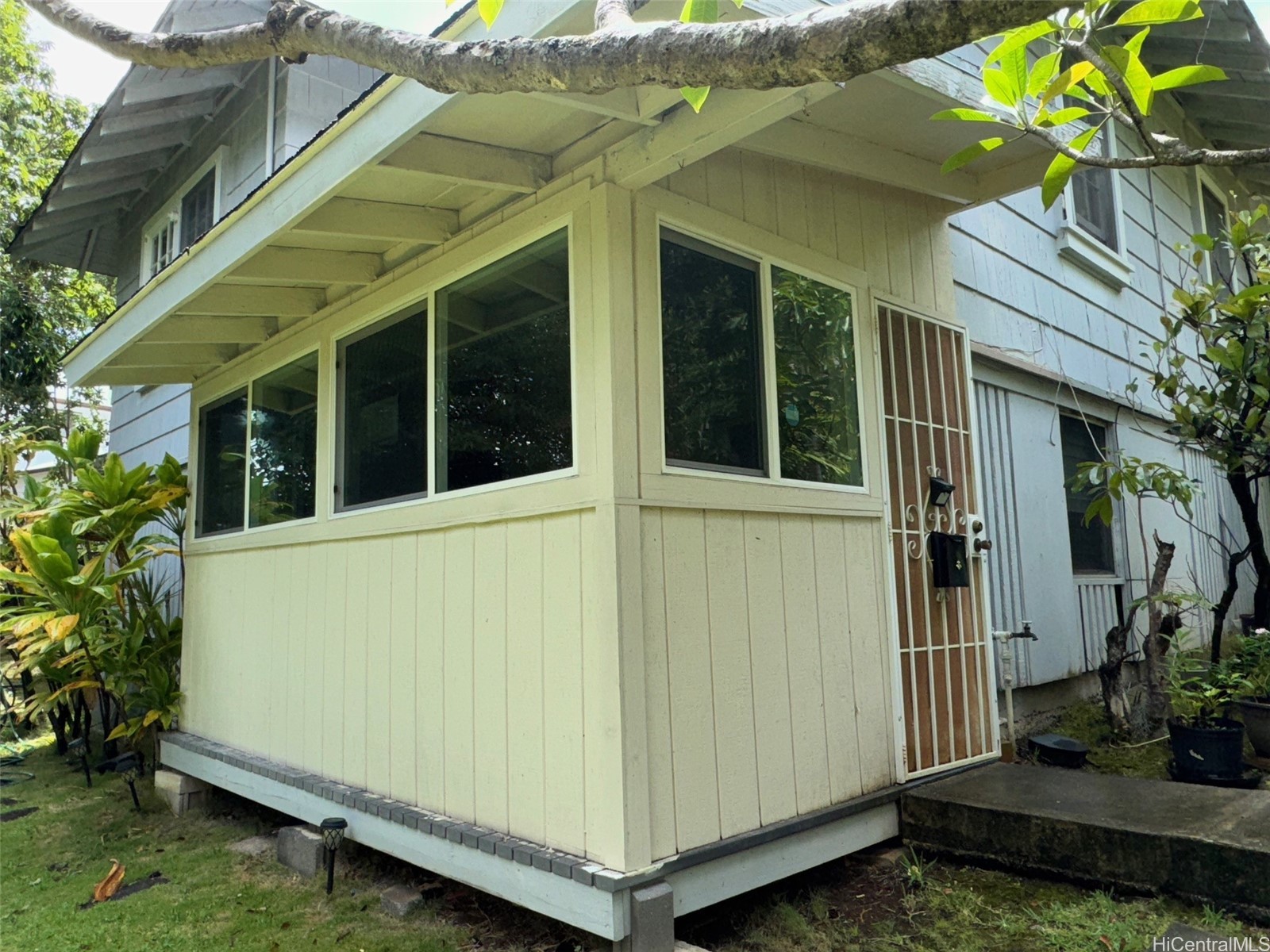Honolulu Duplex