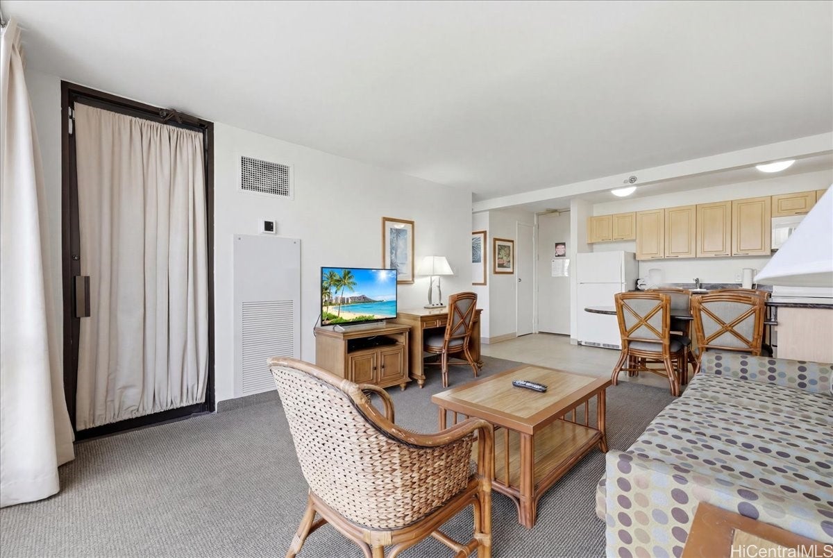 229 Paoakalani Avenue 3103