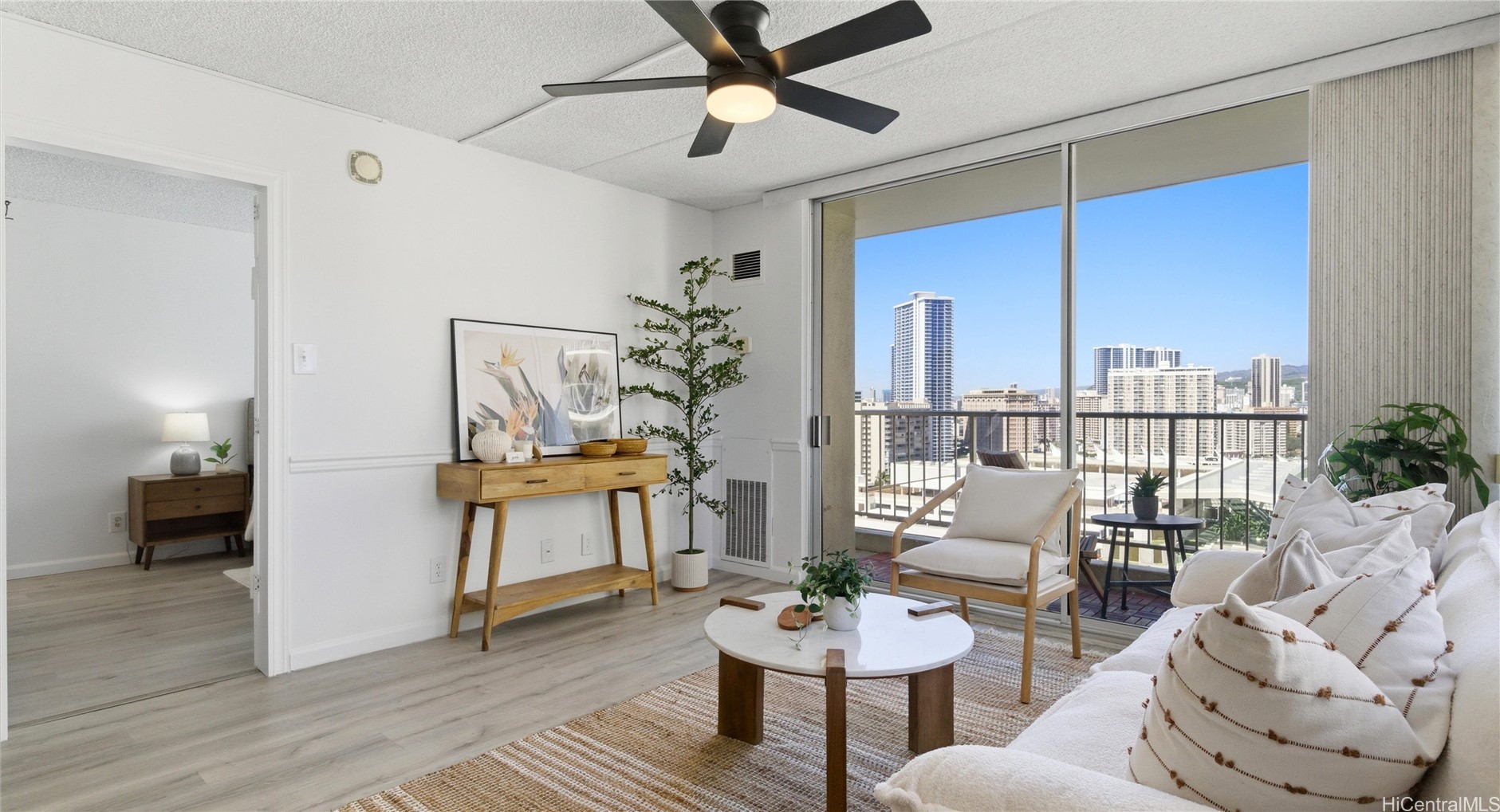 400 Hobron Lane 2014