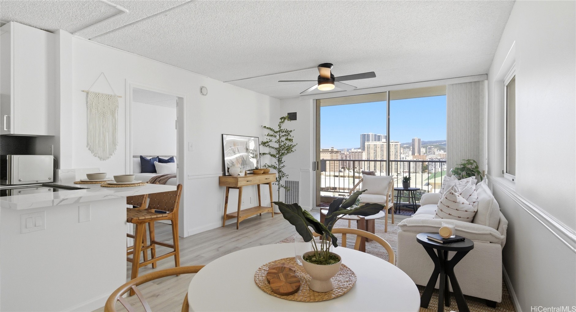 400 Hobron Lane 2014