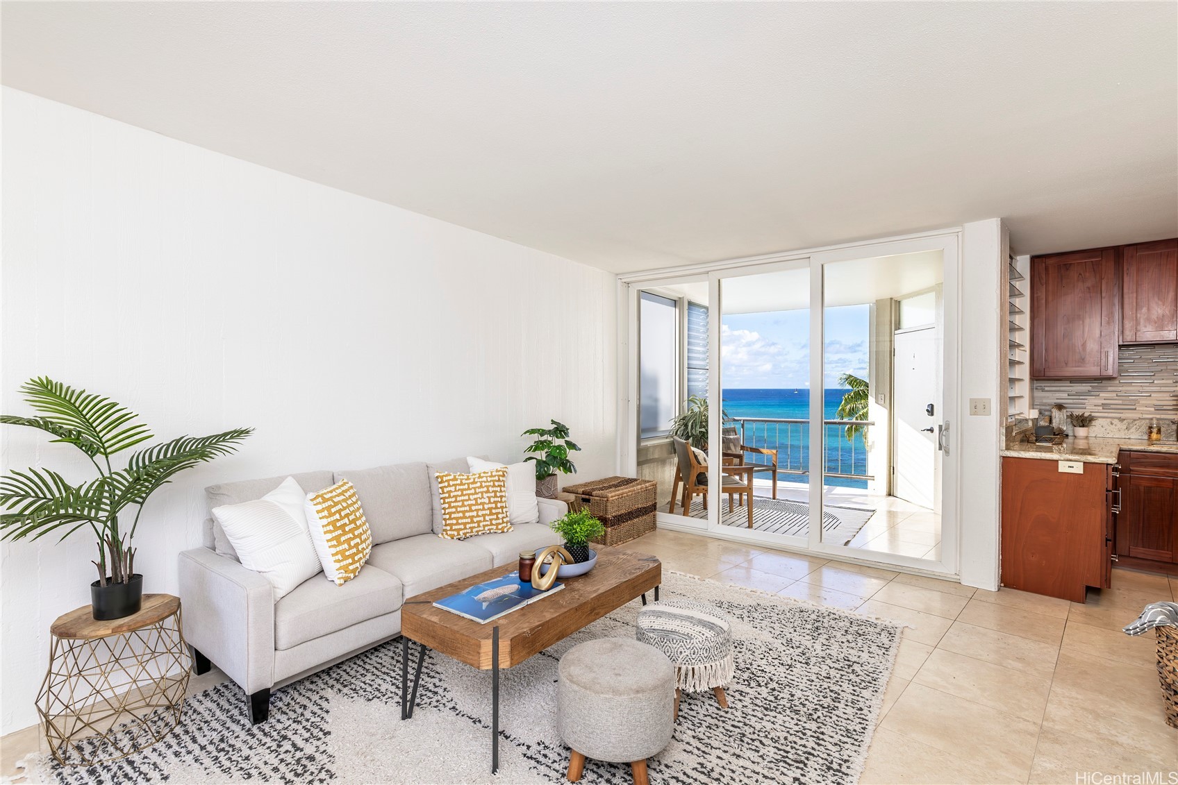 2943 Kalakaua Avenue 707