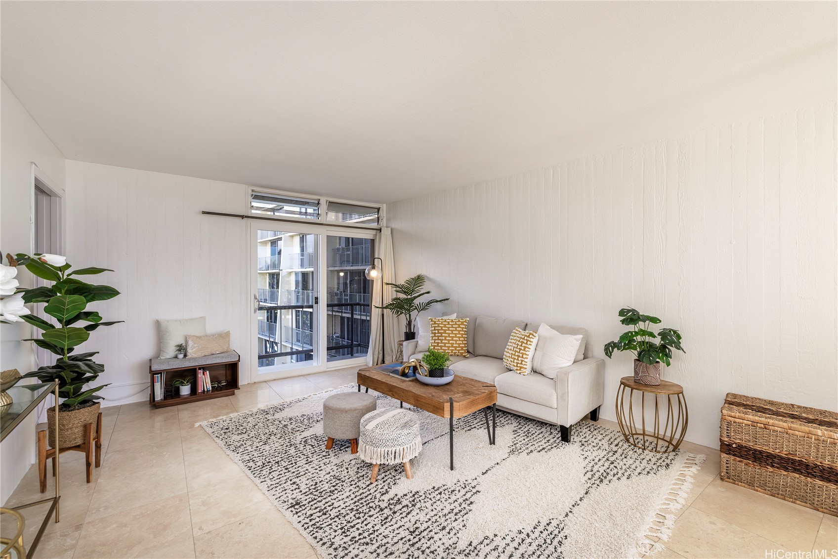 2943 Kalakaua Avenue 707
