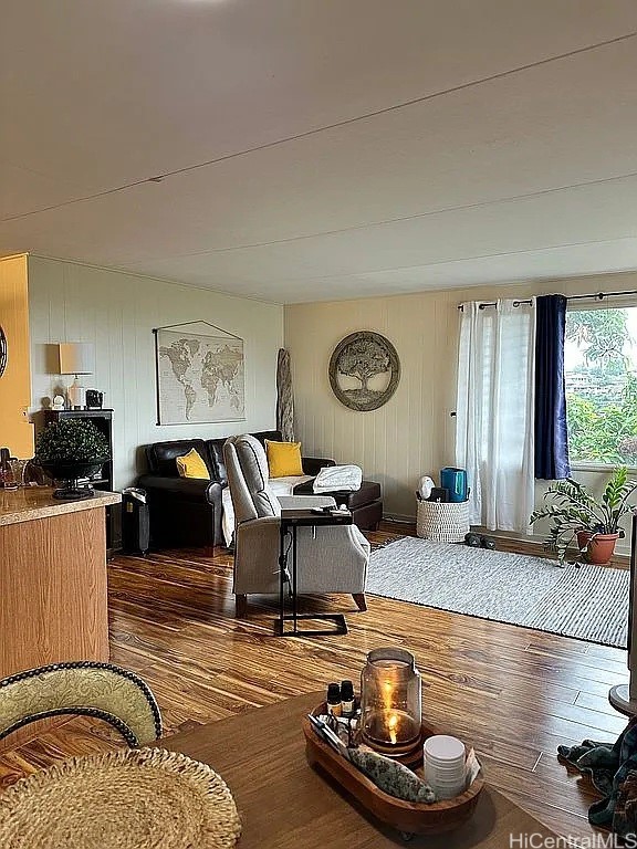 99-633 Aiea Heights Drive