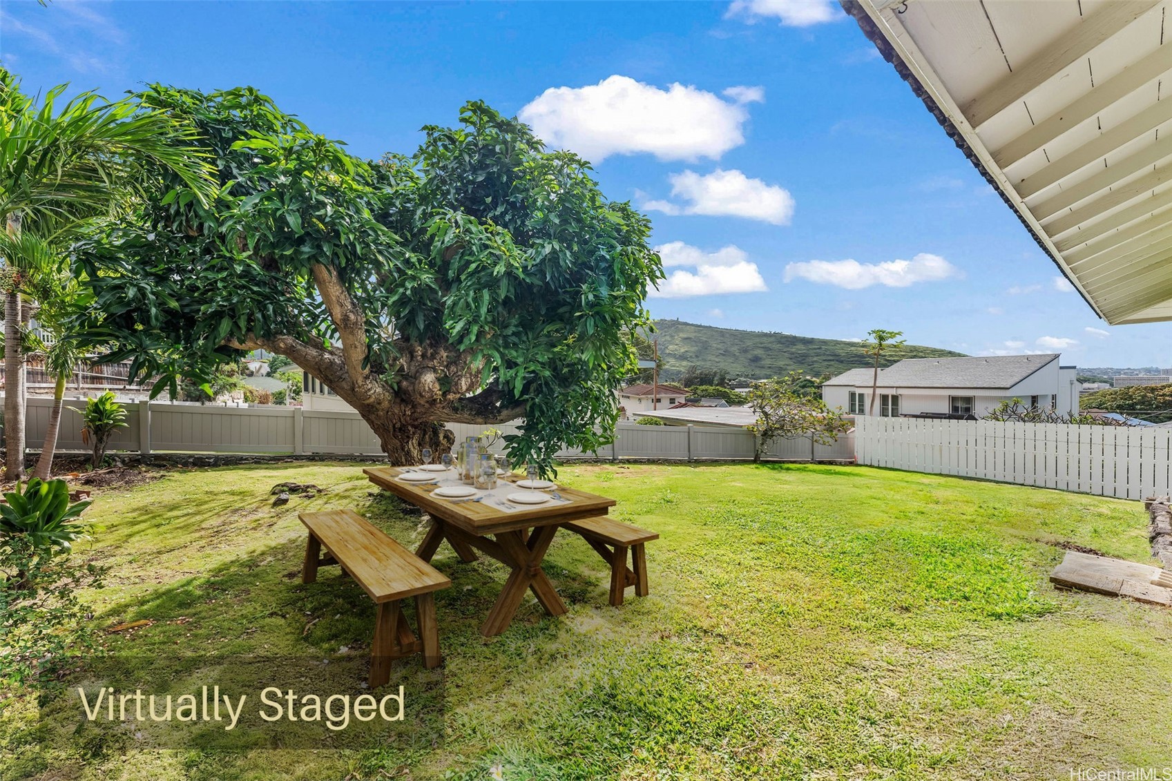 2448 A East Manoa Road