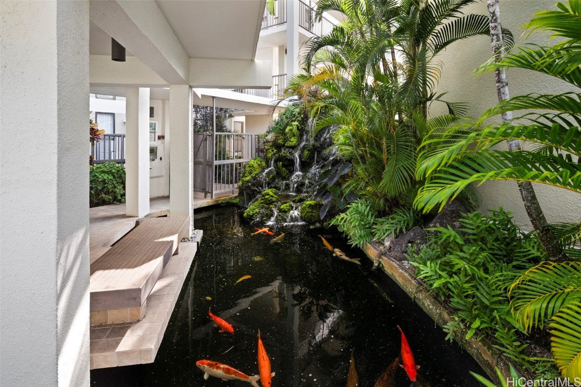 Windward Cove Condominium