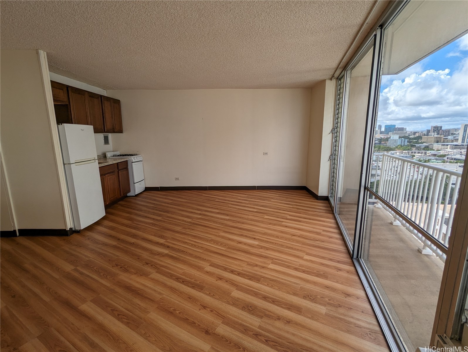 750 Amana Street 1504