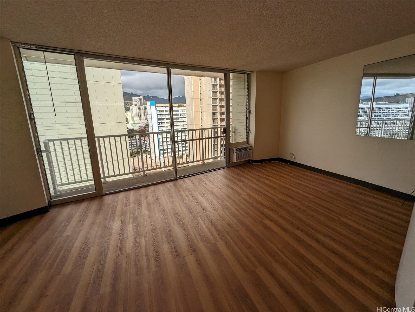 750 Amana Street 1504