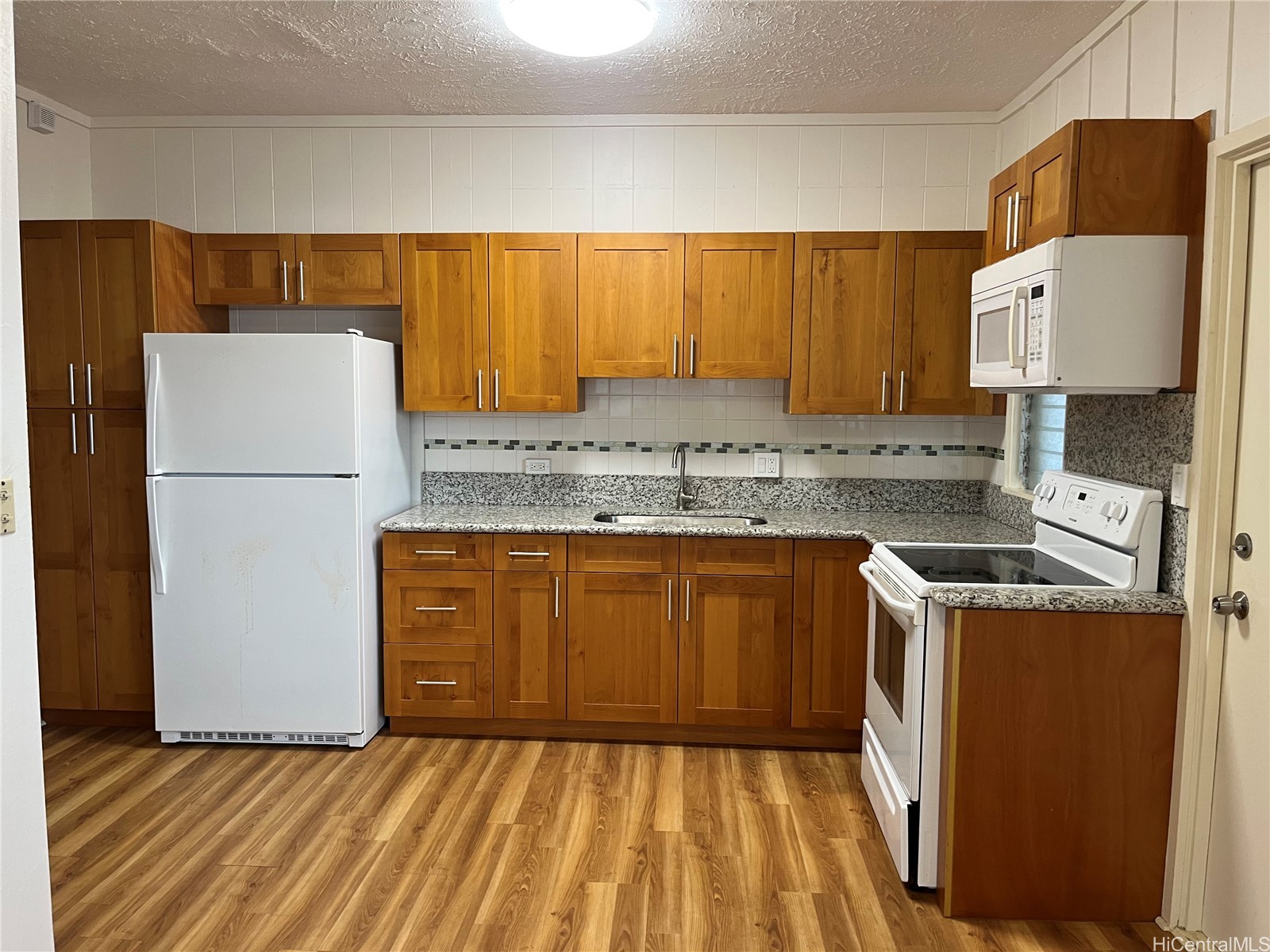 3458 Maunaloa Avenue