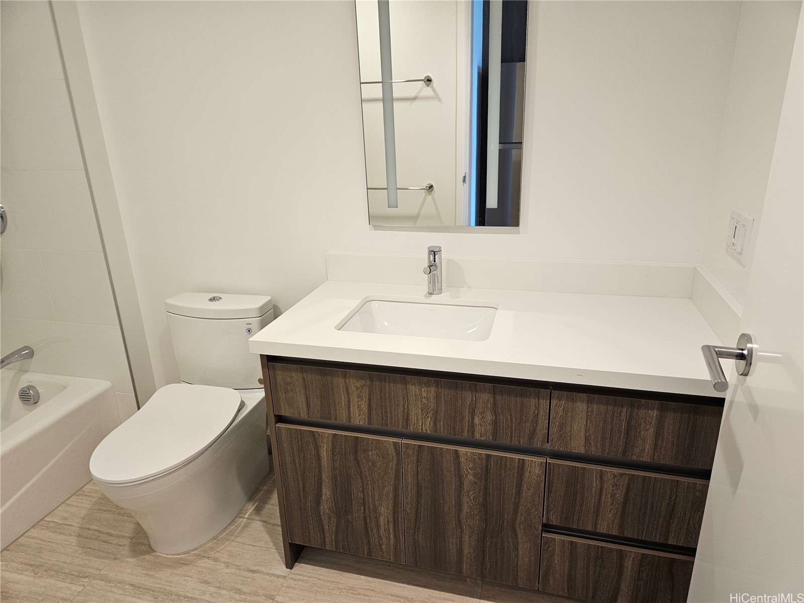 1515 Liona Street 1008