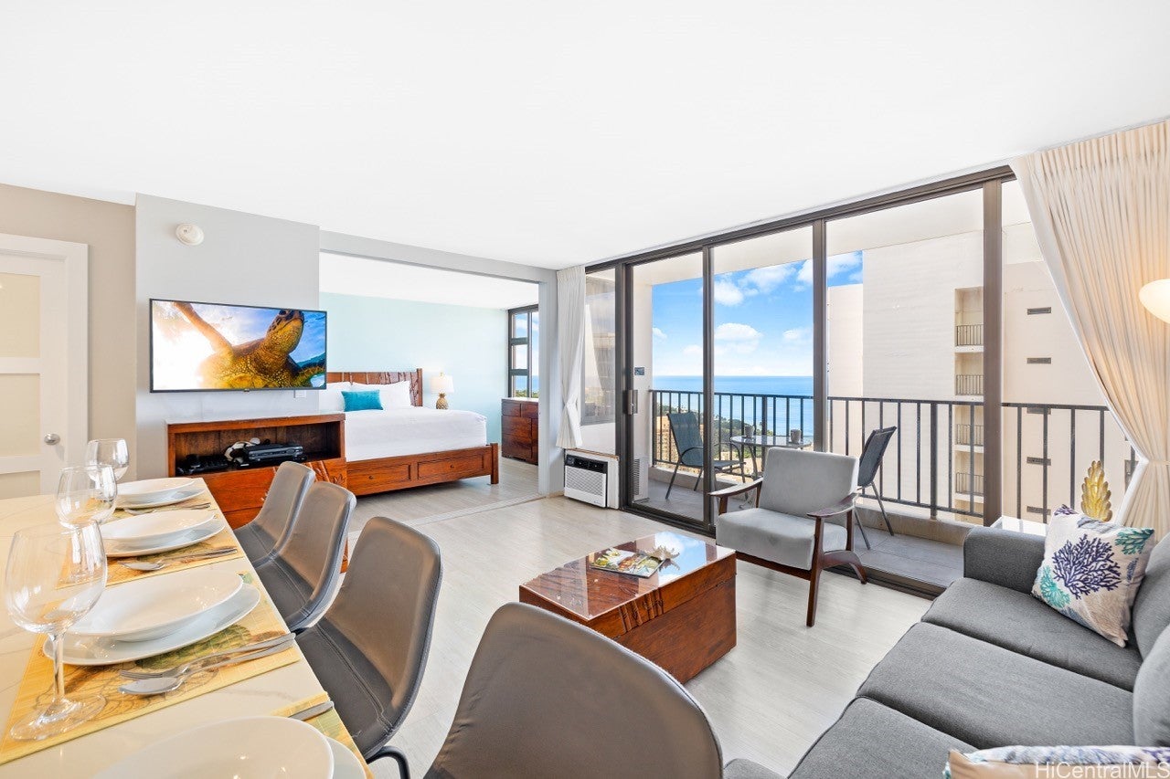 201 Ohua Avenue T2-3604