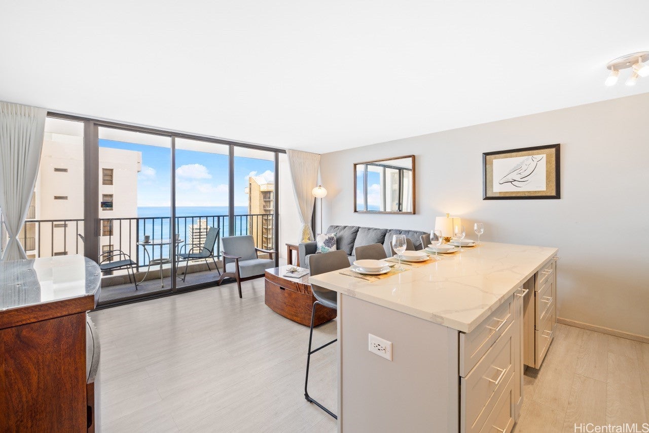201 Ohua Avenue T2-3604