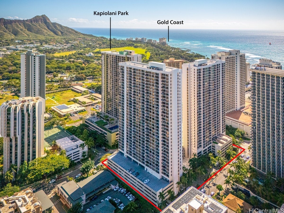 201 Ohua Avenue T2-3604