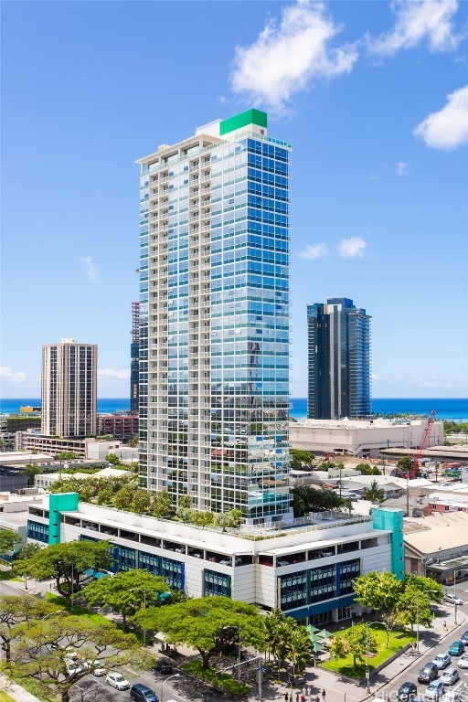 909 Kapiolani Residential Lease