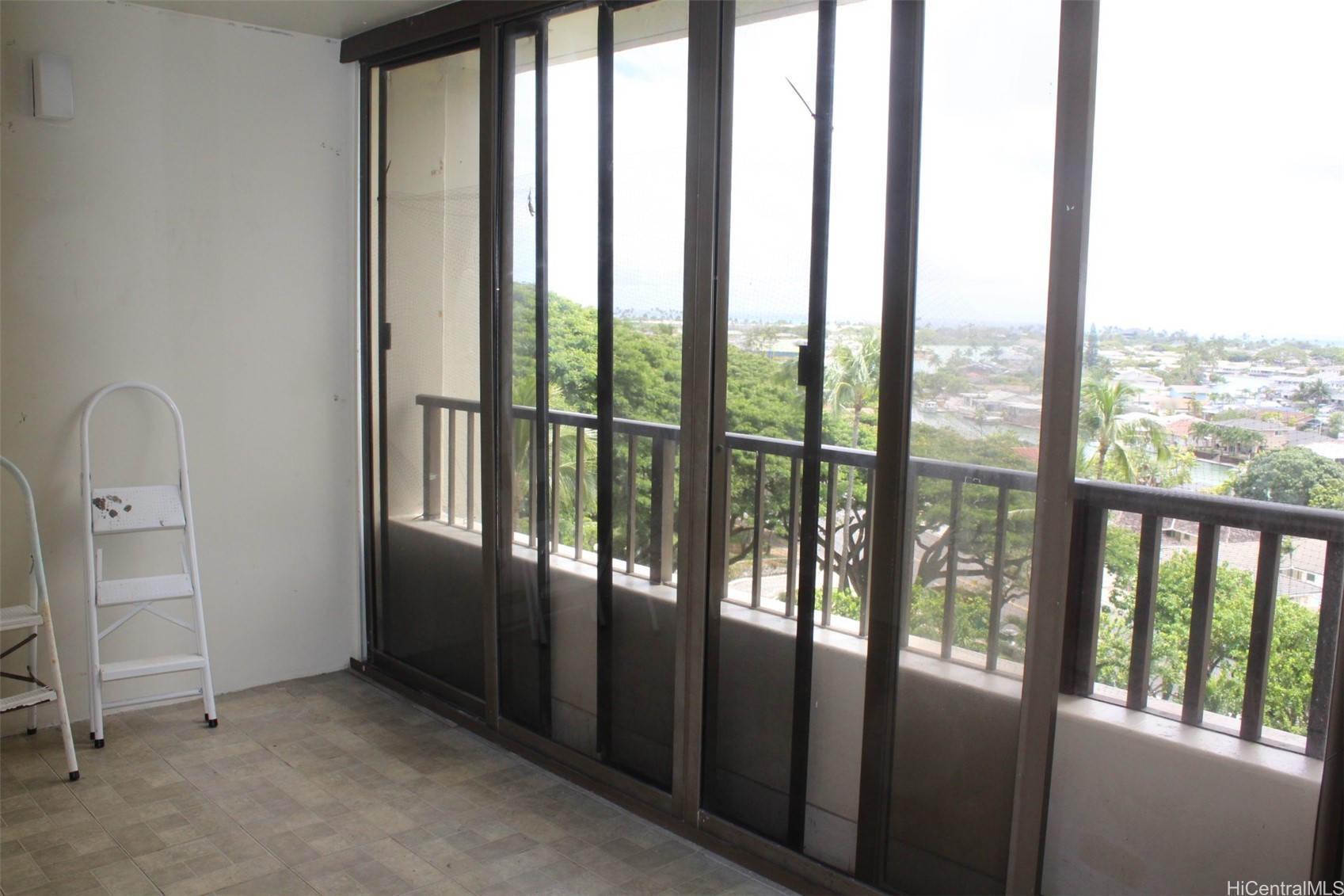 6710 Hawaii Kai Drive 704