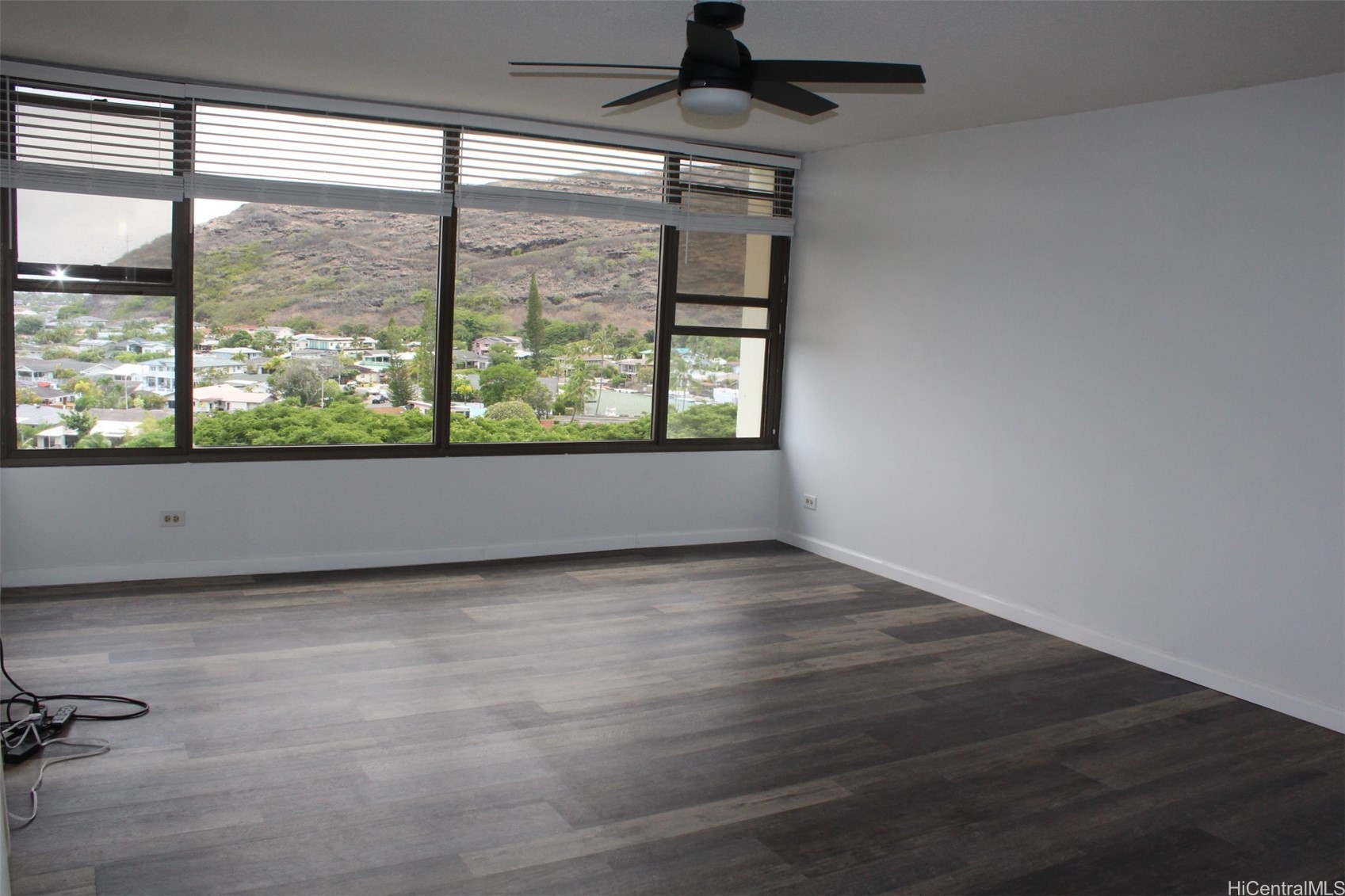 6710 Hawaii Kai Drive 704