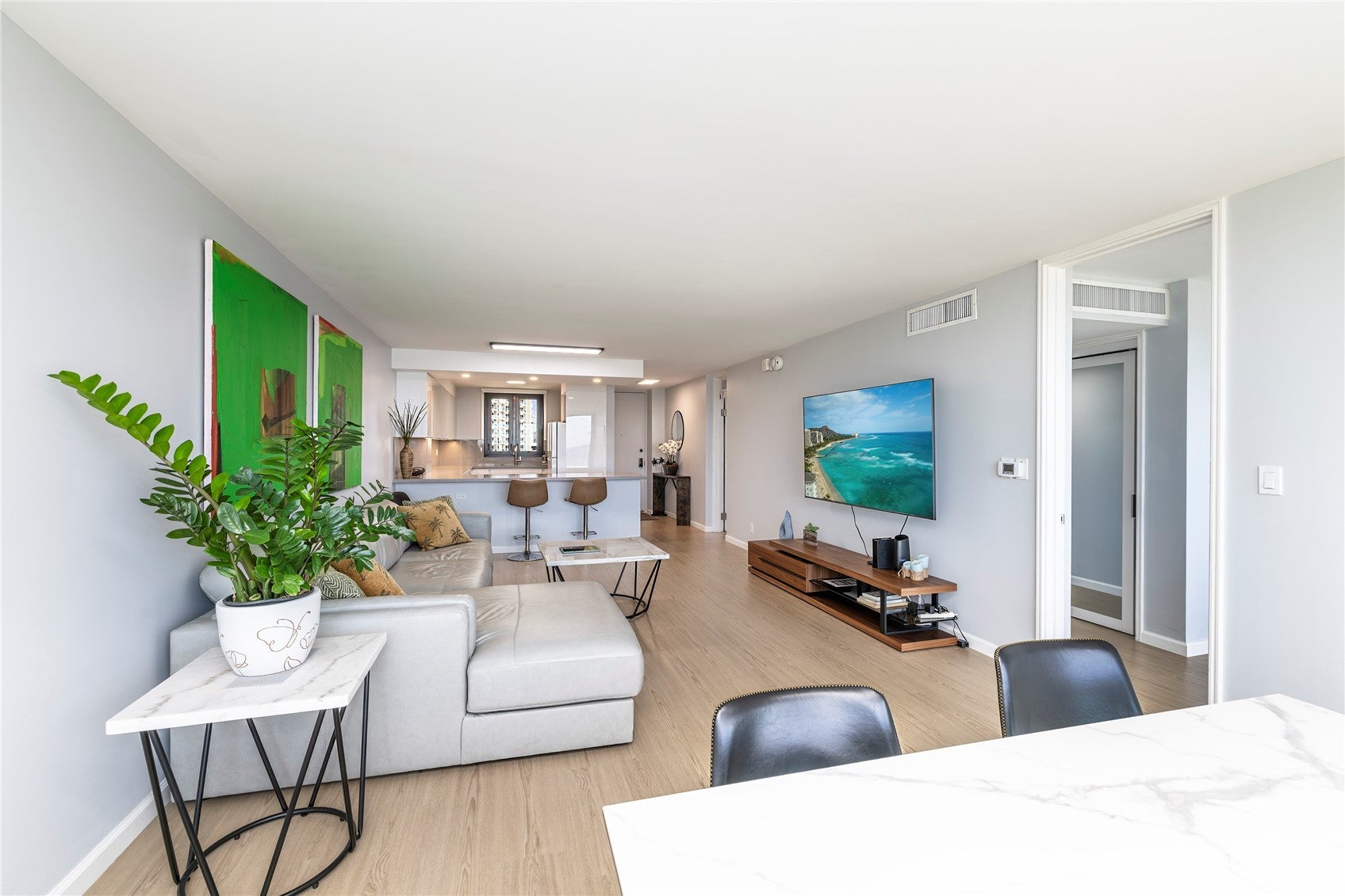 1600 Ala Moana Boulevard 1004