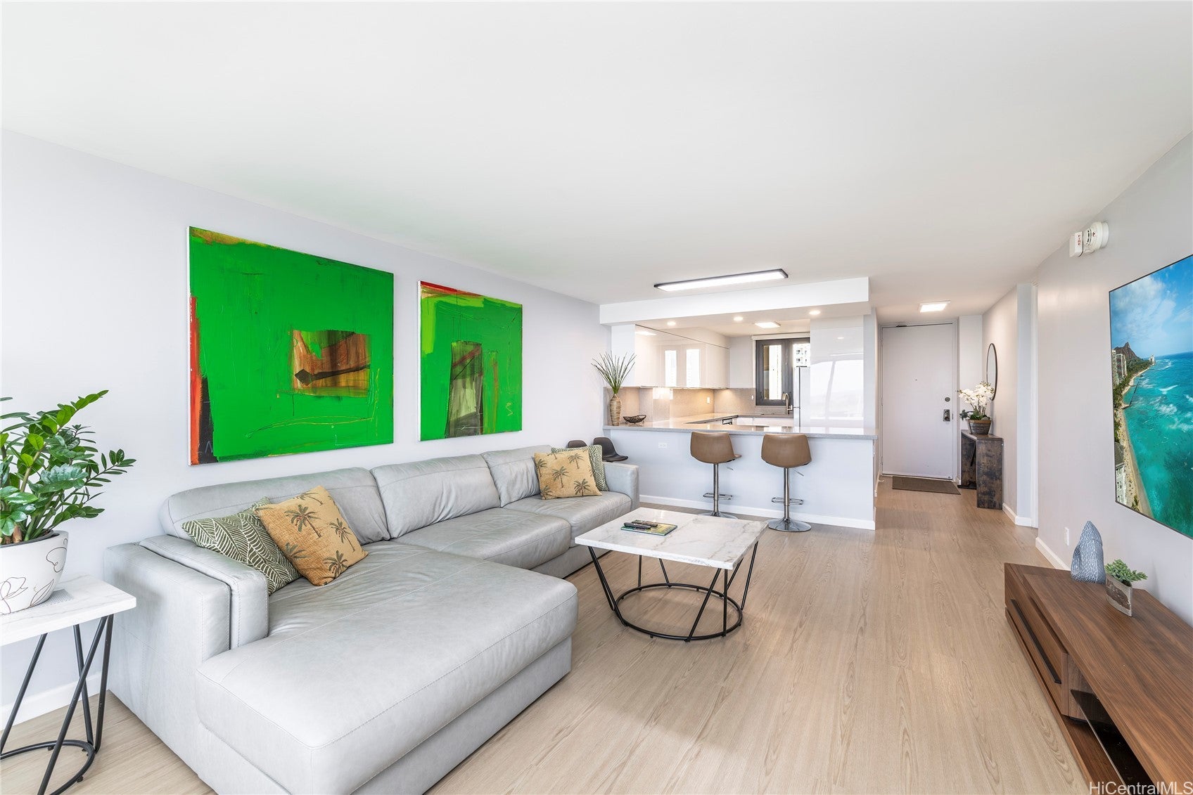 1600 Ala Moana Boulevard 1004