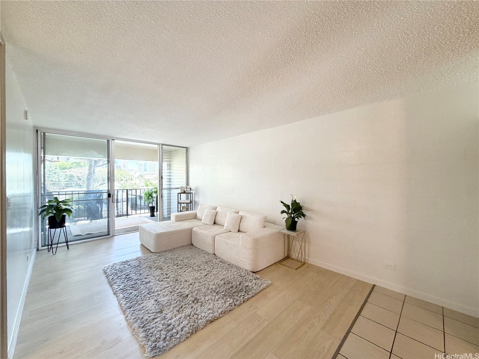 2488 Kapiolani Boulevard 303
