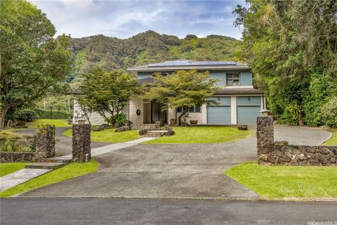 Photo of 3944 Old Pali Road, Honolulu, HI 96817 (MLS # 202525245)