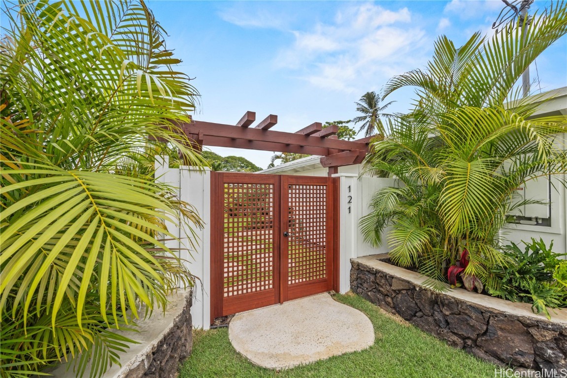 Kailua Home Residence