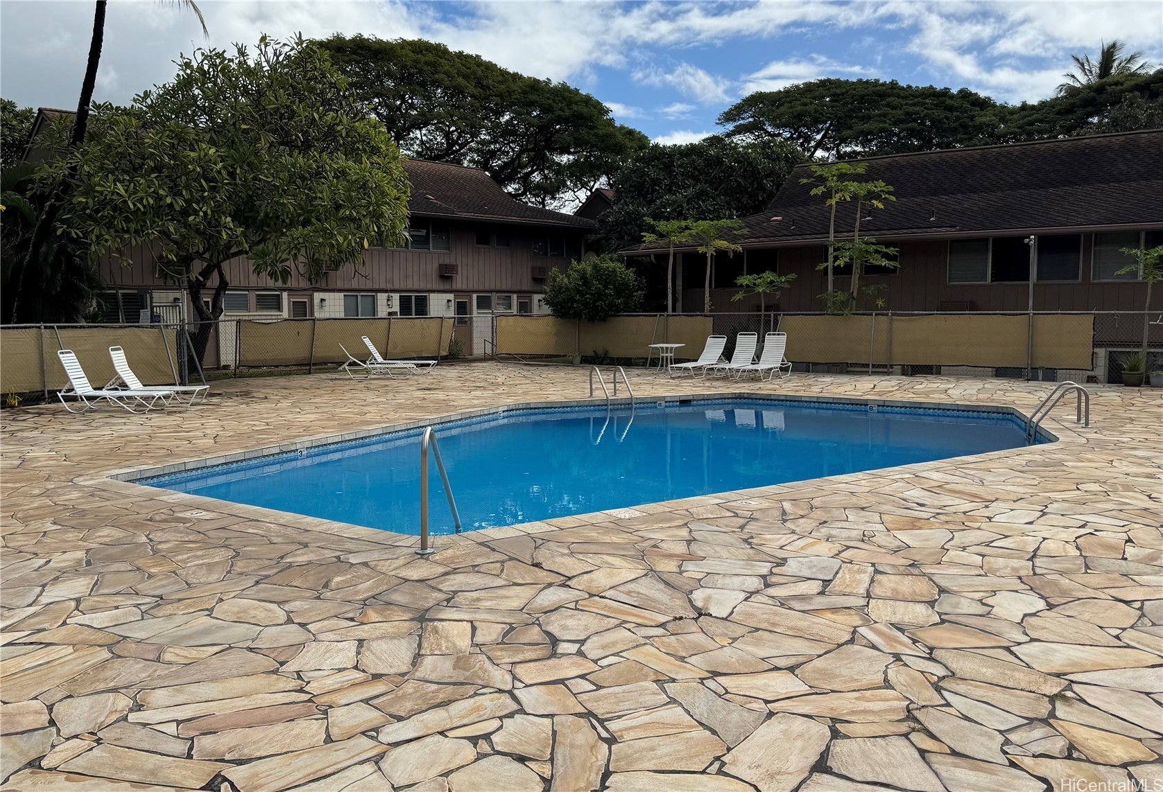 Tropic Gardens 1 Condominium