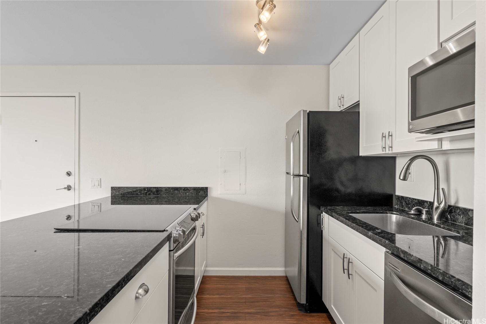 84-707 Kiana Place 2299B