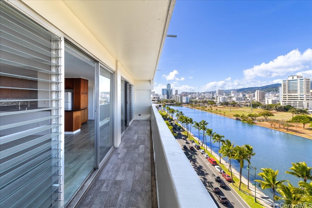 2085 Ala Wai Boulevard B113