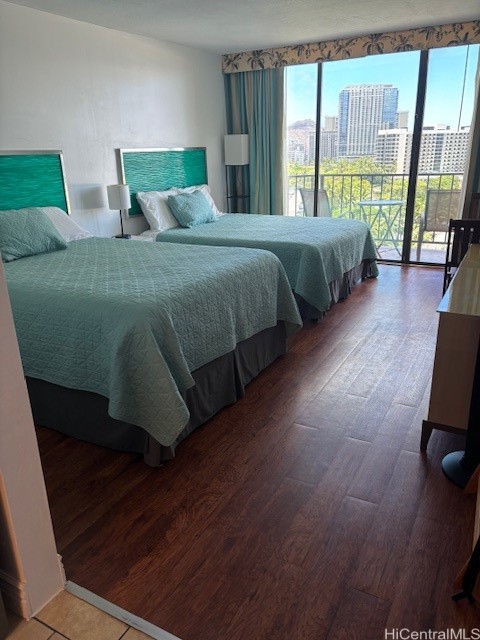 1850 ala moana Streets 818