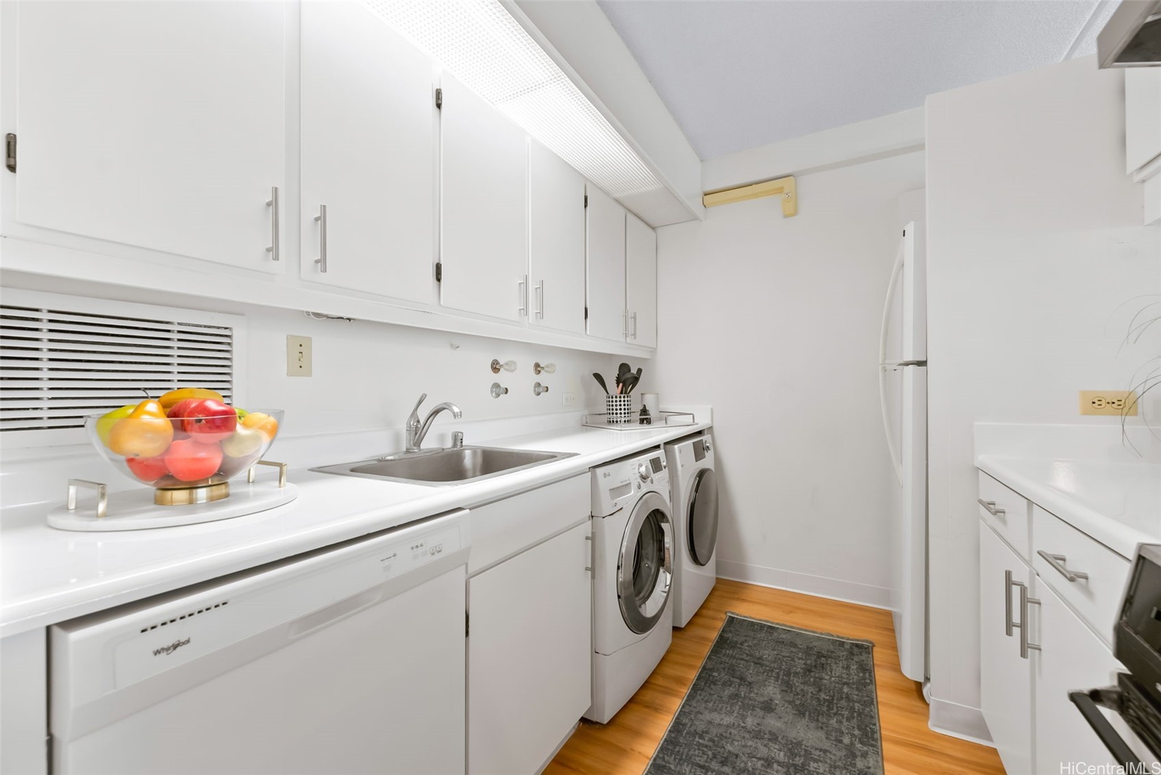 2333 Kapiolani Boulevard 1301