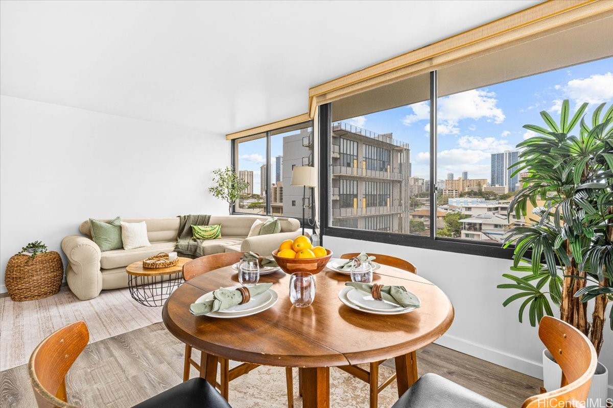 1820 Waiola Street 512