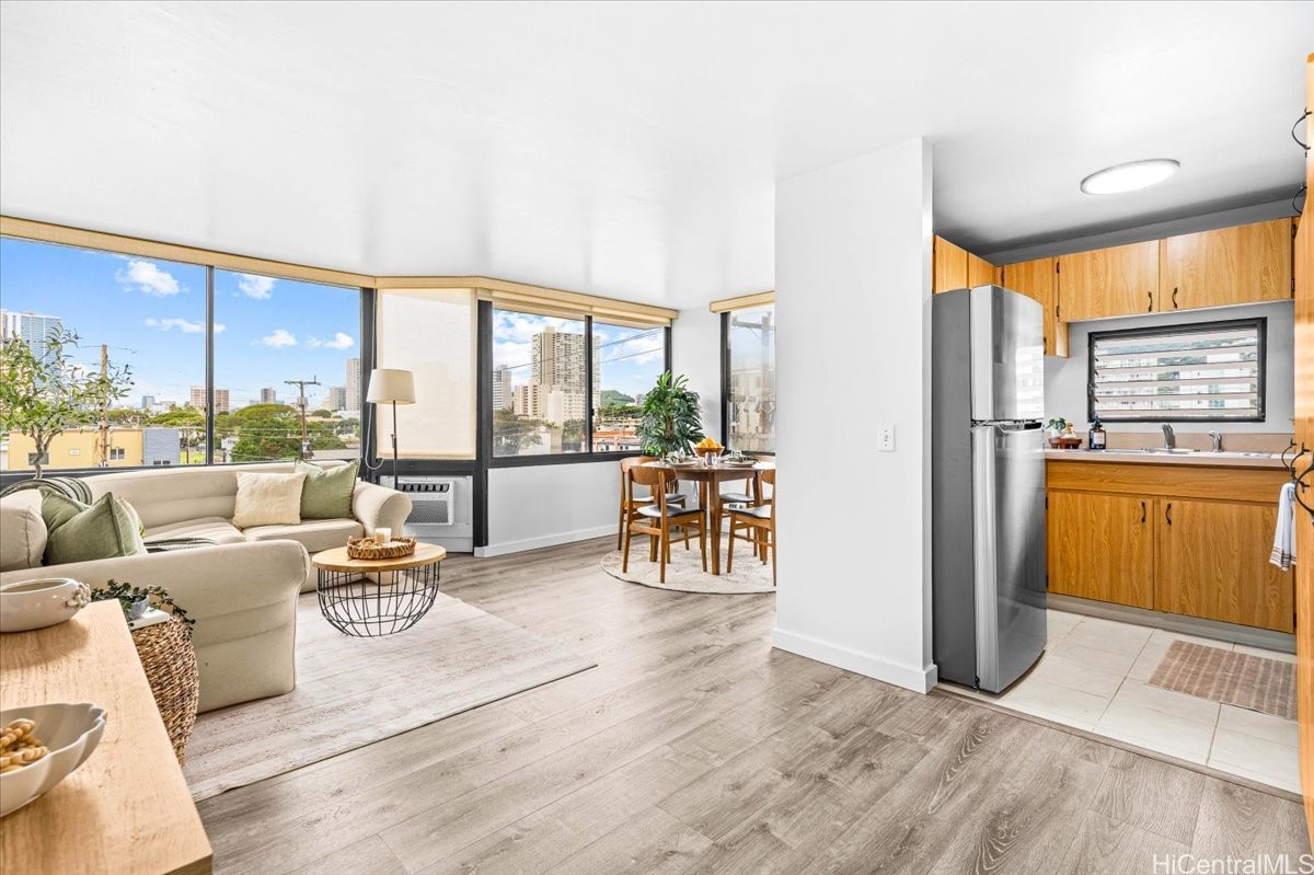 1820 Waiola Street 512