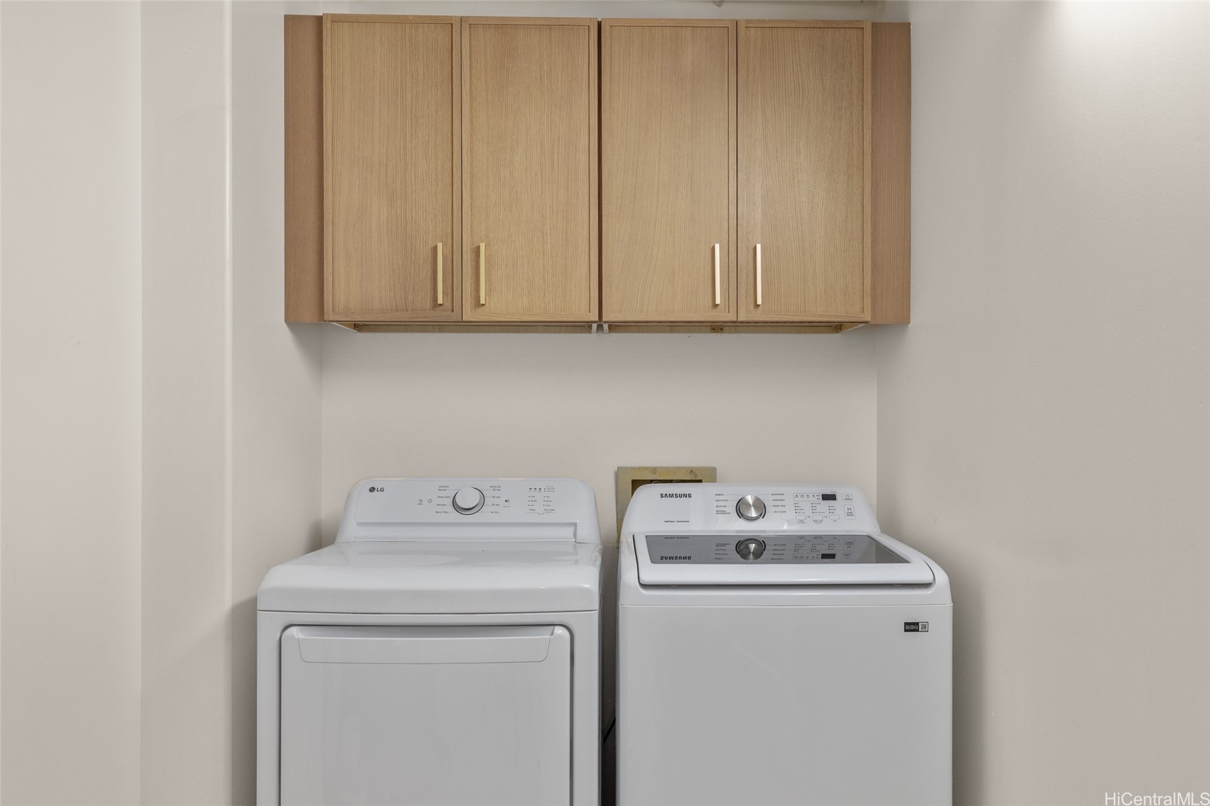 1 Keahole Place 3304