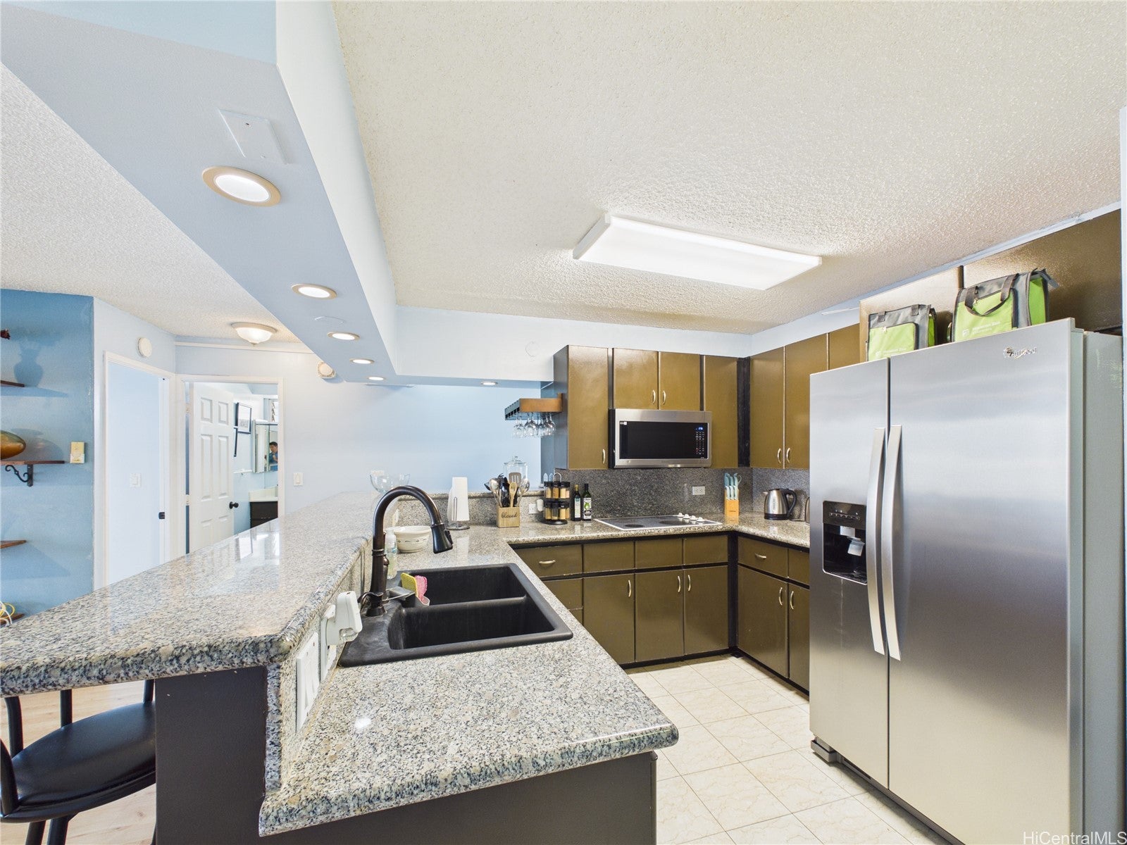 2575 Kuhio Avenue 1404