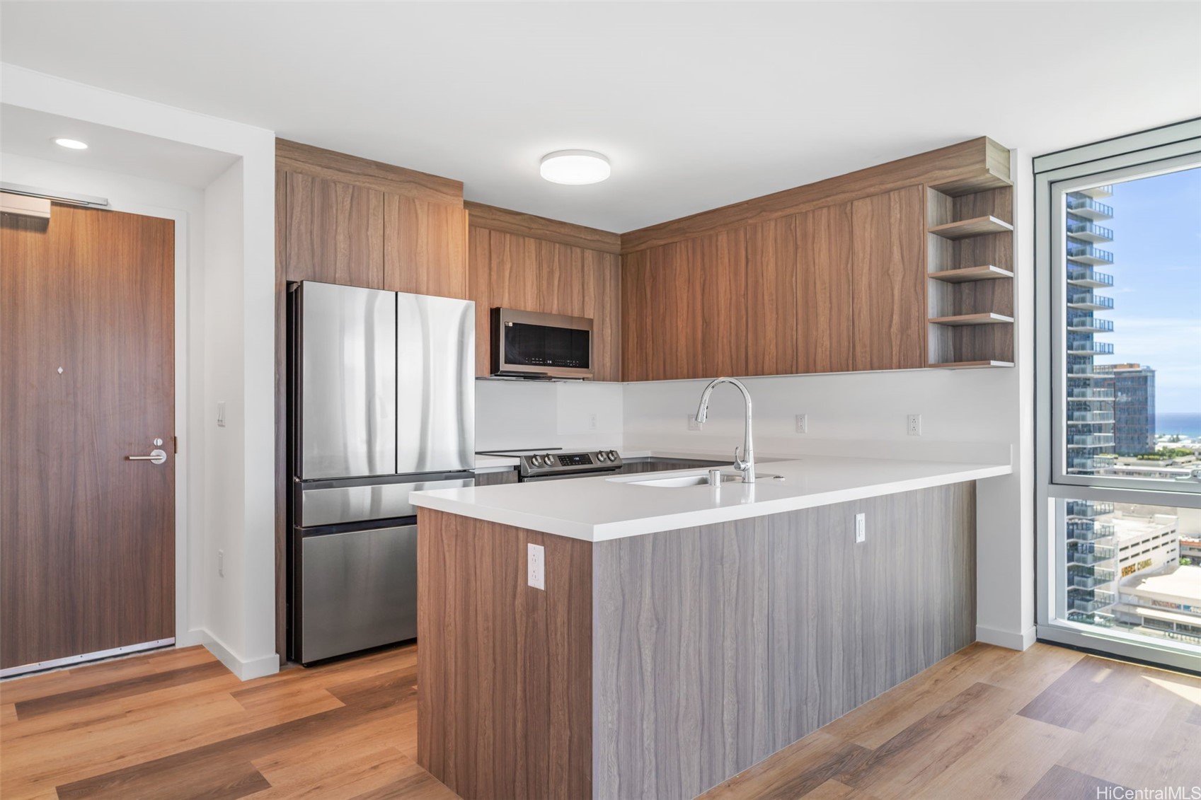 1515 Liona Street 1800