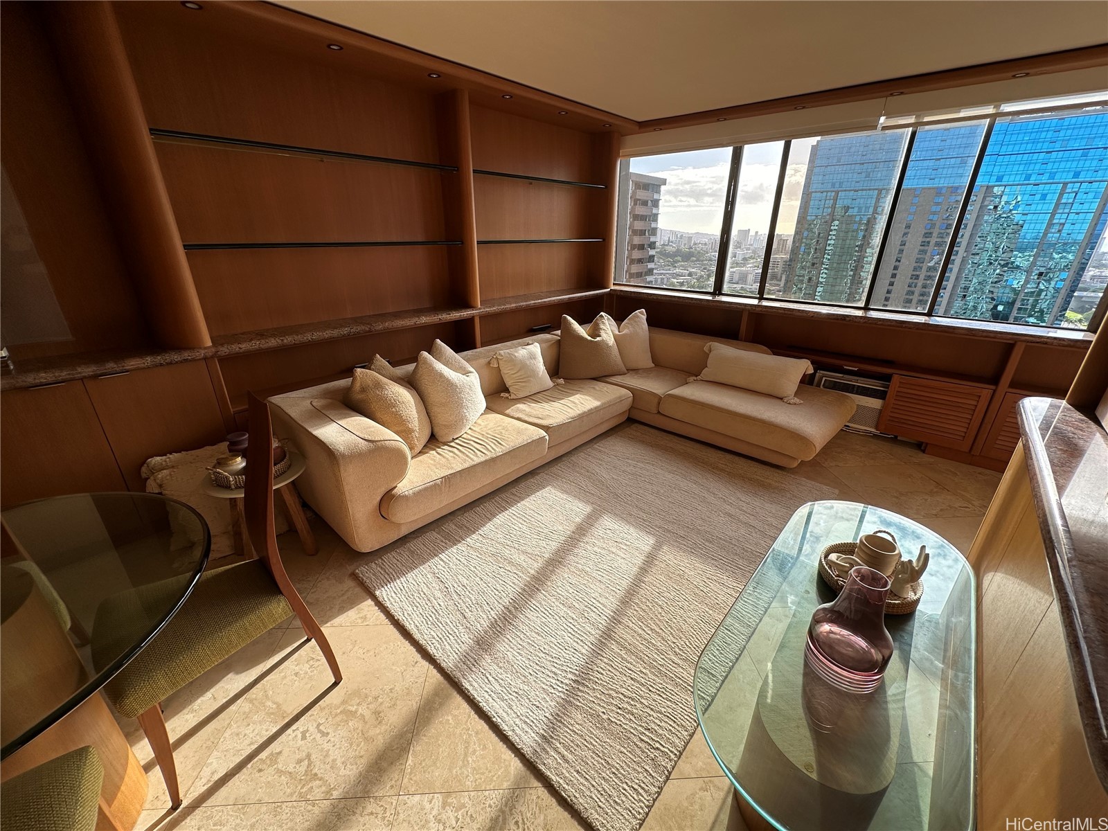 1255 Nuuanu Avenue E2903