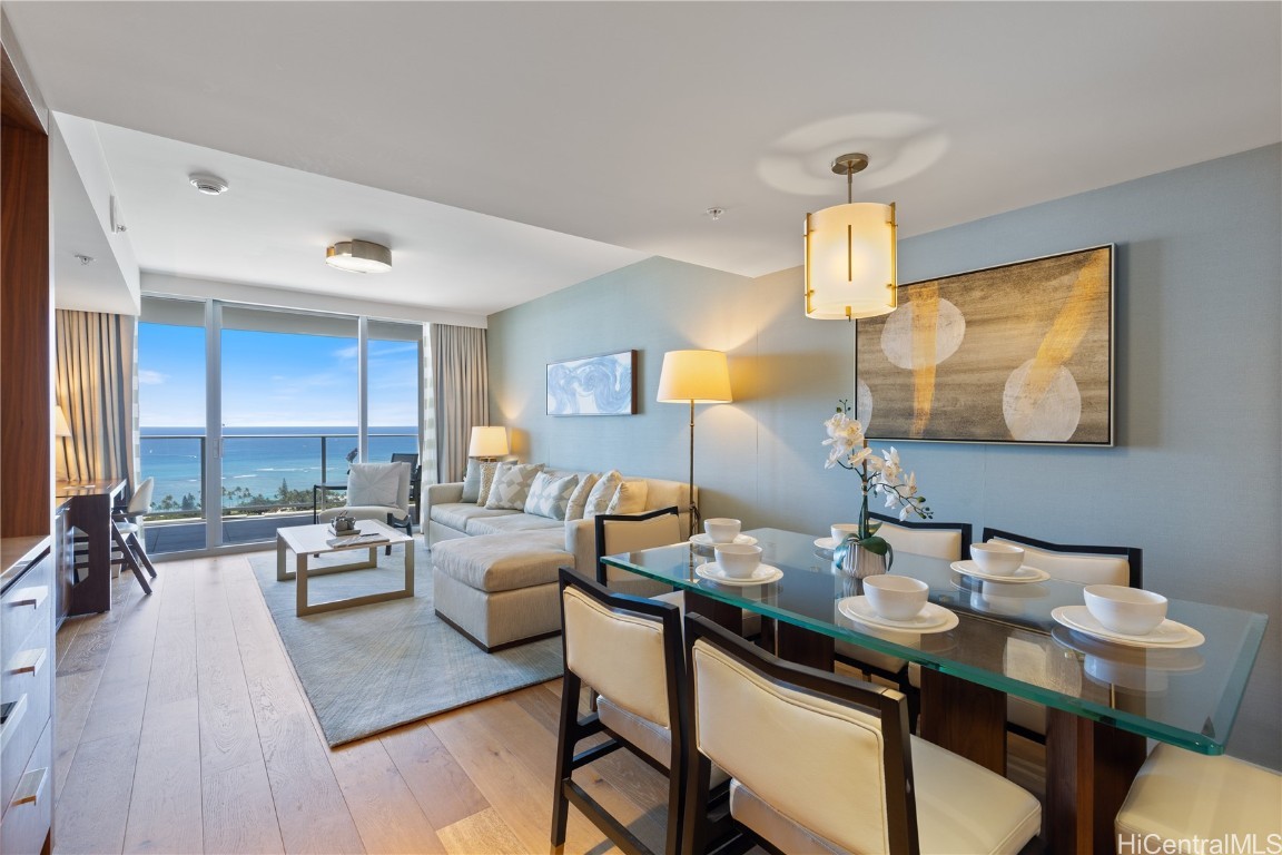 2139 Kuhio Avenue 3006