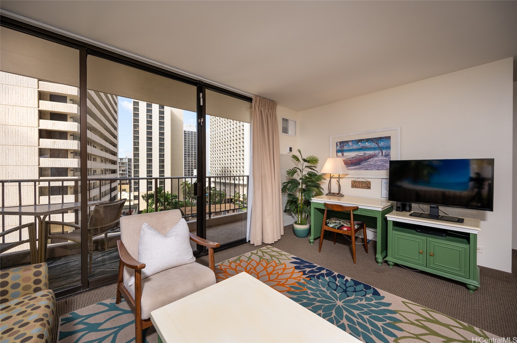 229 Paoakalani Avenue 910(NUC)