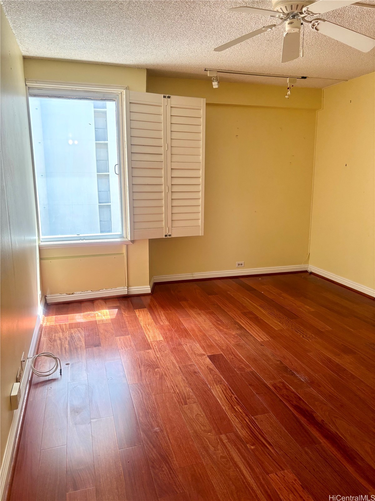 431 Nahua Street 708