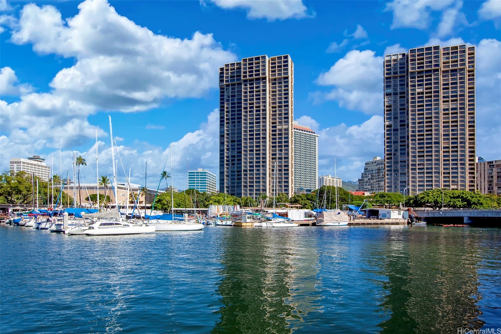 Yacht Harbor Towers Condominium
