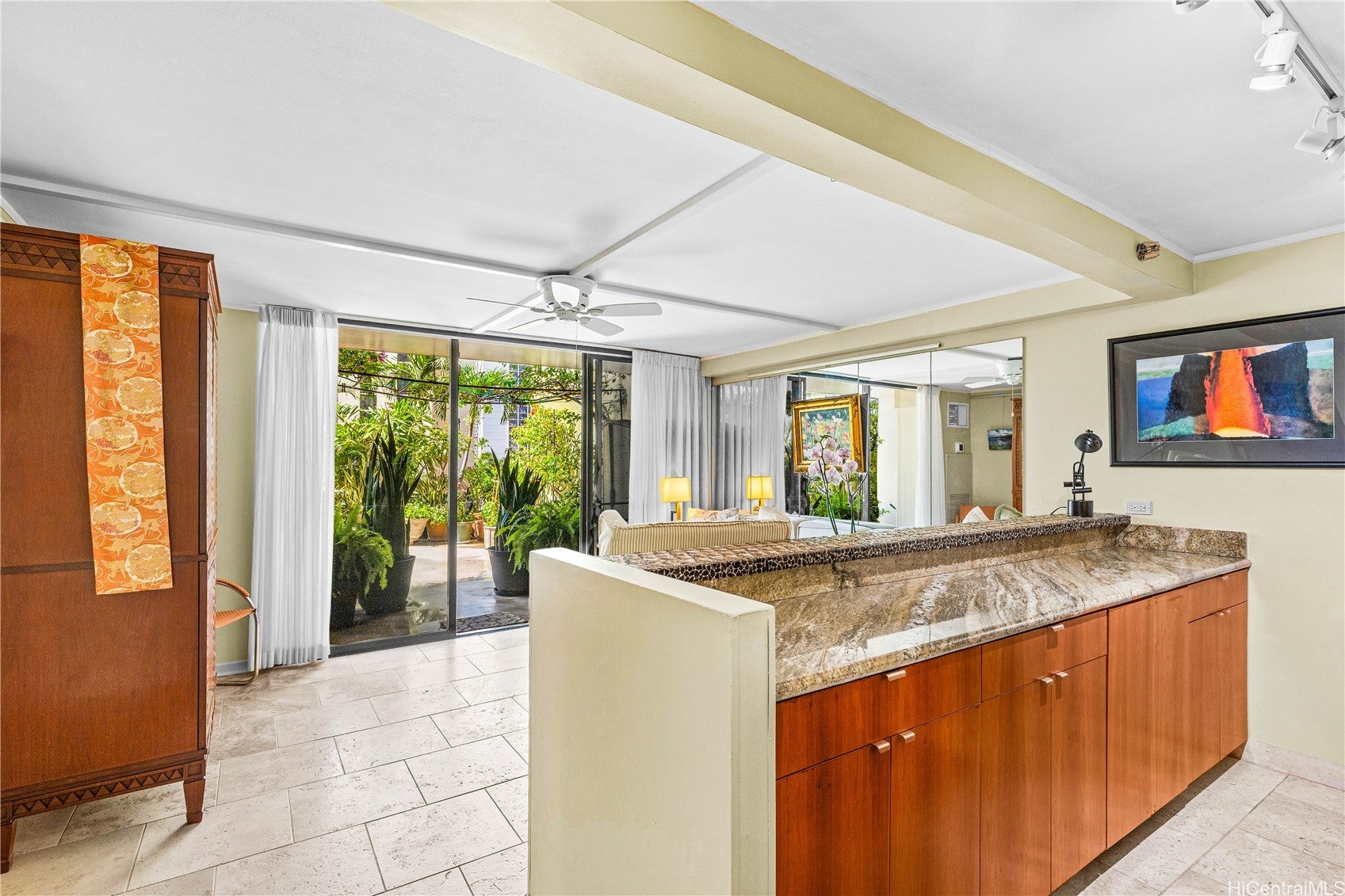 229 Paoakalani Avenue 602