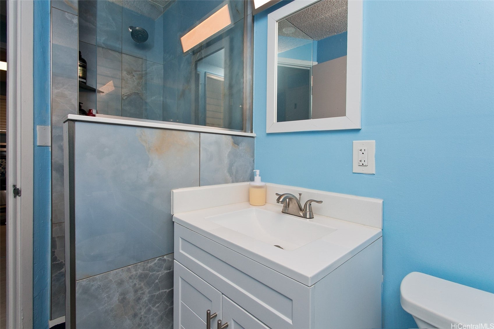 417 Nohonani Street 503