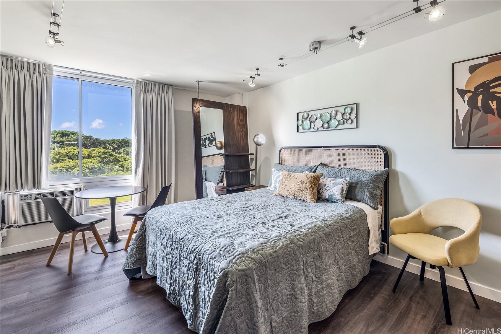 134 Kapahulu Avenue 316