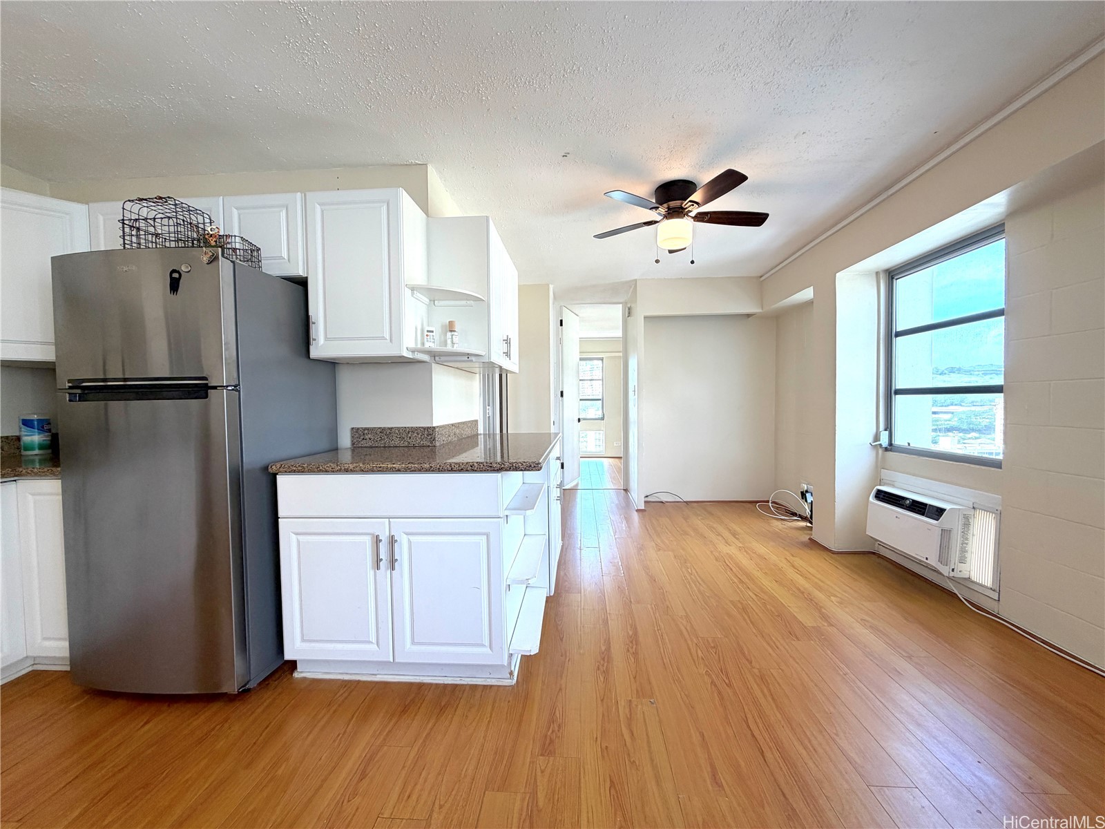 1616 Liholiho Street 1401